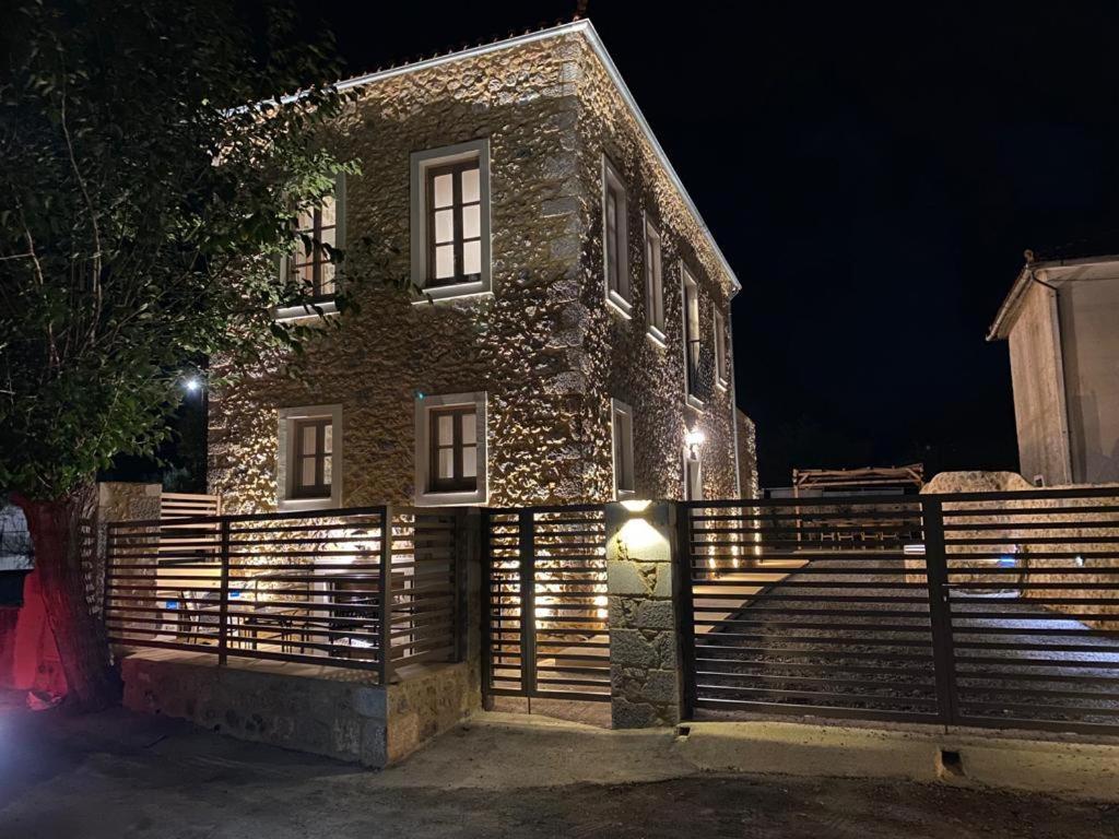 Apartament Indigo Leonidion Zewnętrze zdjęcie